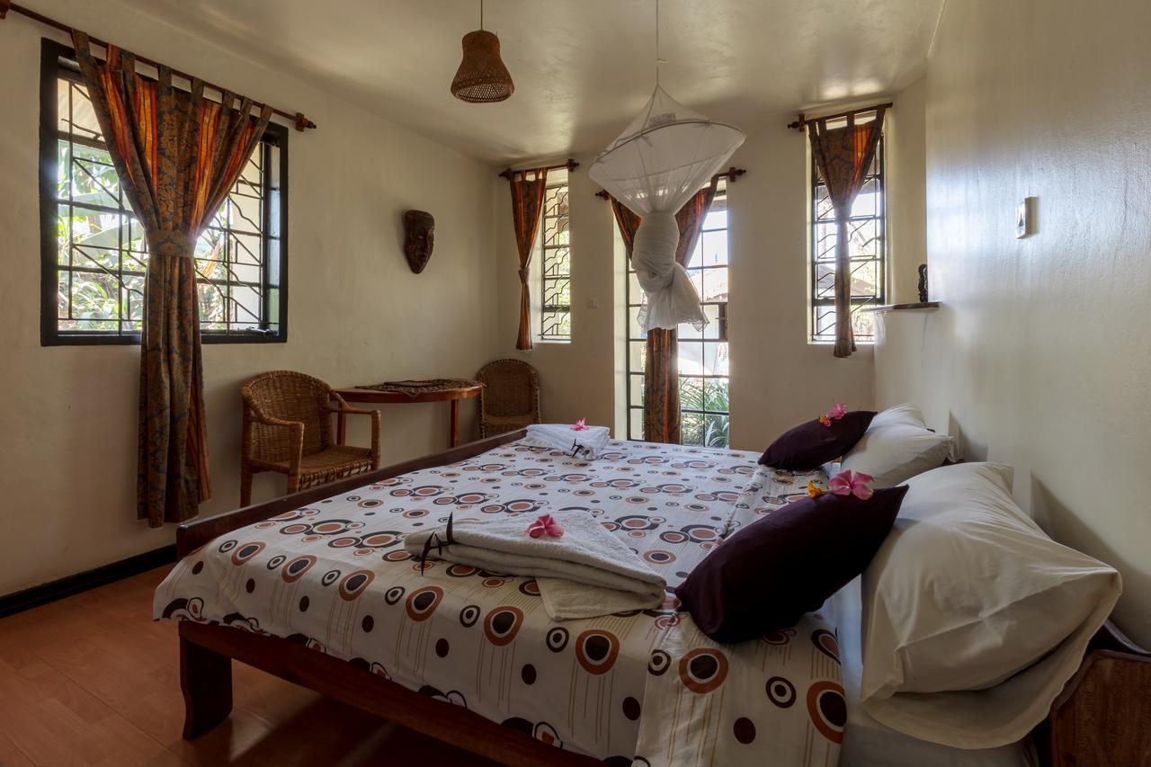 Travellers Rest Hotel Kisoro 外观 照片